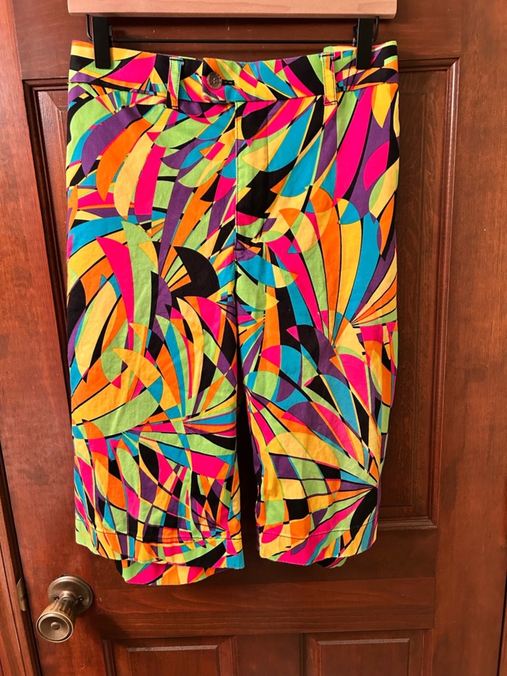 Loudmouth Vibrant Multi-Color Patterned Mens Golf Shorts. No size tag.